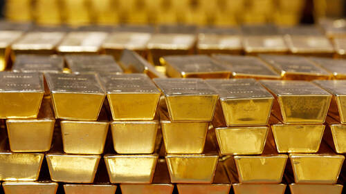 L'or poursuit son repli: l'once passe sous les 4000 dollars