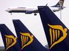 Ryanair: perte annuelle réduite, retour aux bénéfices espérés