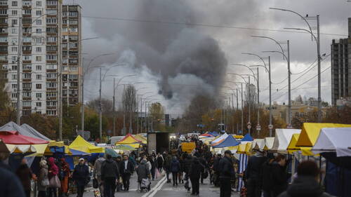 Ukraine: trois morts à Kiev dans une attaque de drones russe