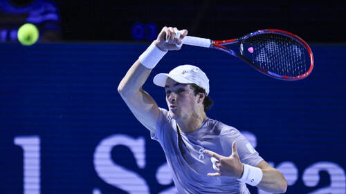 Swiss Indoors: Joao Fonseca remporte le titre à Bâle