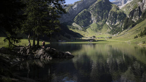 Dépôts de microplastiques dans les sédiments du lac de Seealp (AI)