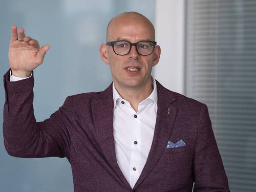 Il n'y a pas de date de fin pour les SMS, assure le chef de Salt