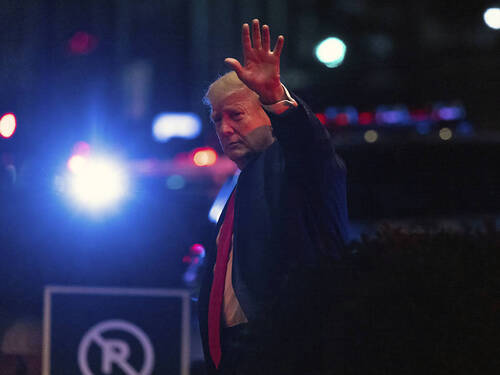 Tempête politique aux Etats-Unis après la perquisition chez Trump
