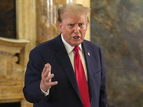 Rendez-vous avec un service de probation pour Trump