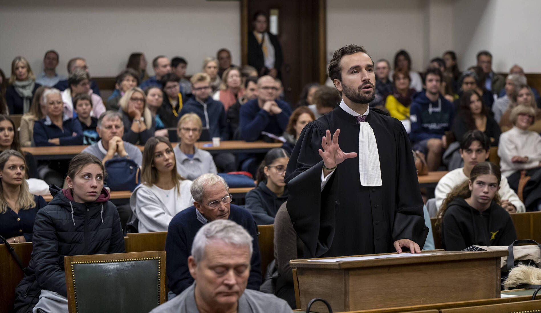 La foule s'est pressée aux portes ouvertes du Palais de justice