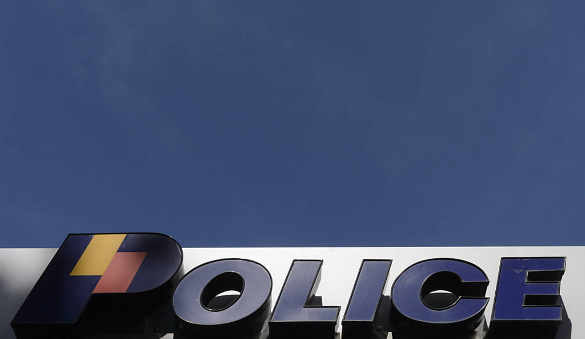 Une voiture fonce dans le marché de Rive et blesse un maraîcher