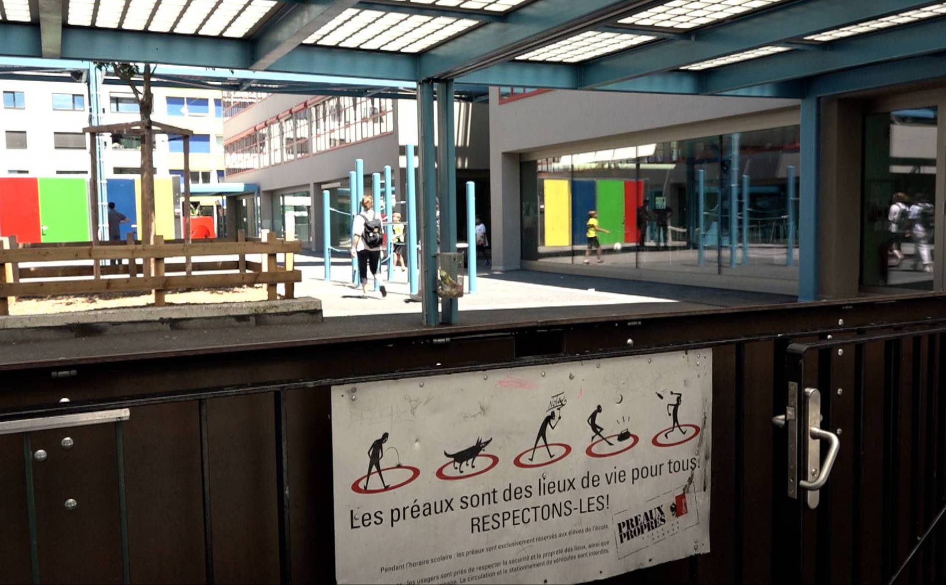 La Ville veut fermer le préau de l'école Pâquis-Centre