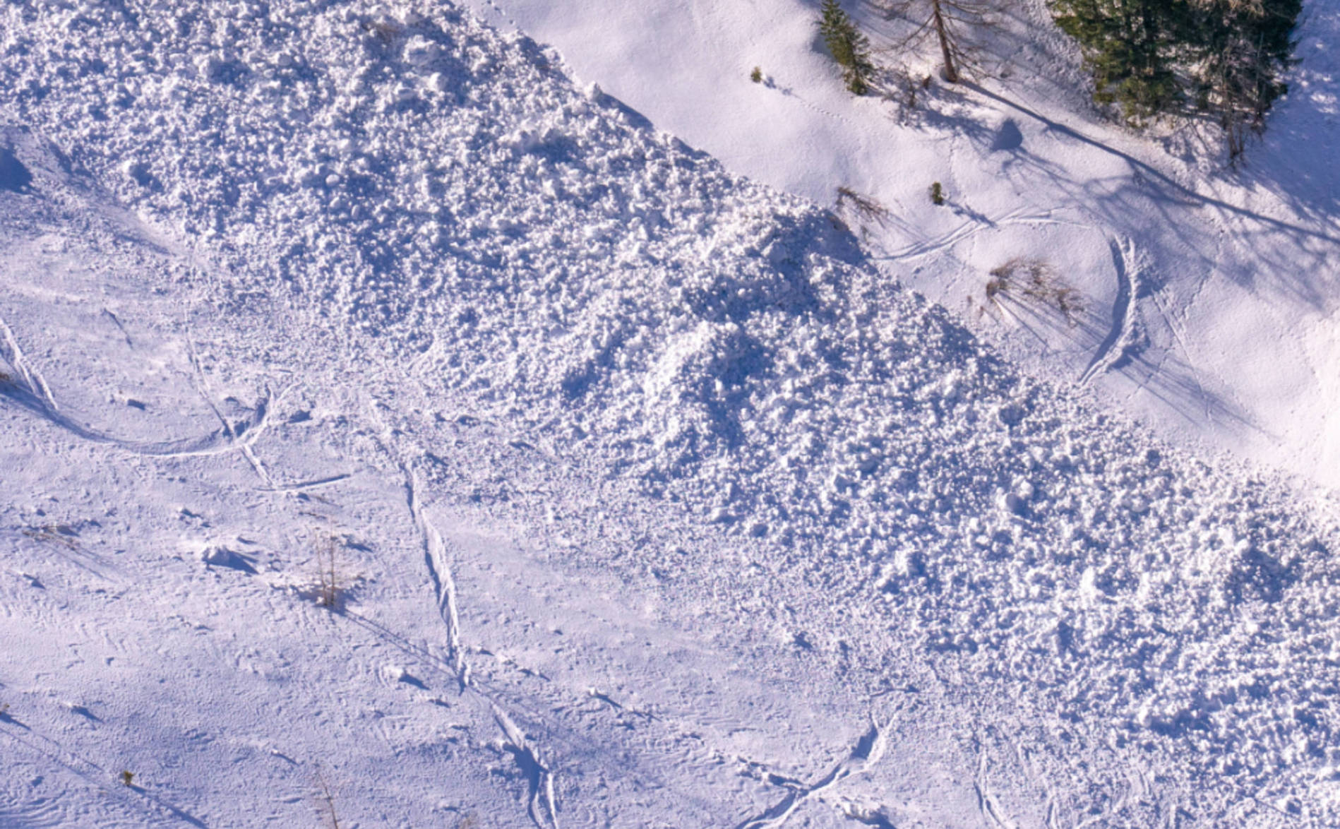 Skieur de randonnée grièvement blessé dans une avalanche