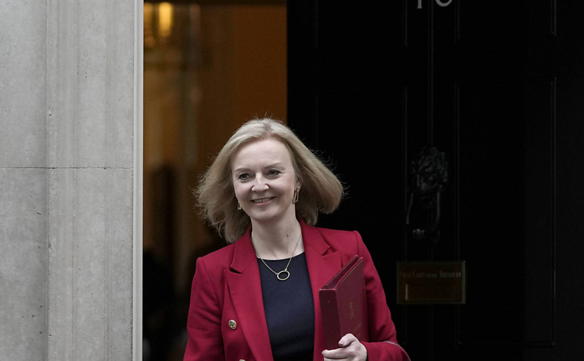 Londres: Moscou cherche « à installer un dirigeant prorusse à Kiev »