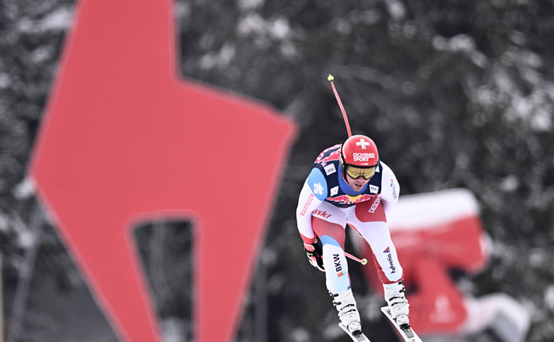 Feuz devance Odermatt pour un doublé suisse