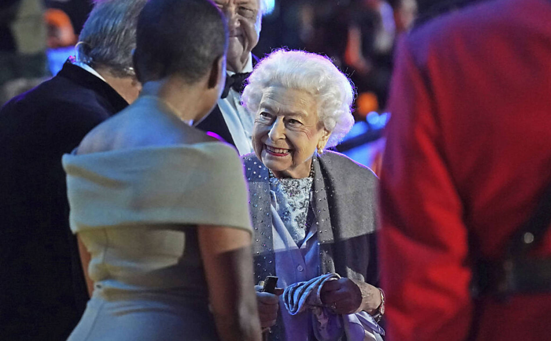 La reine Elizabeth II acclamée pour son jubilé