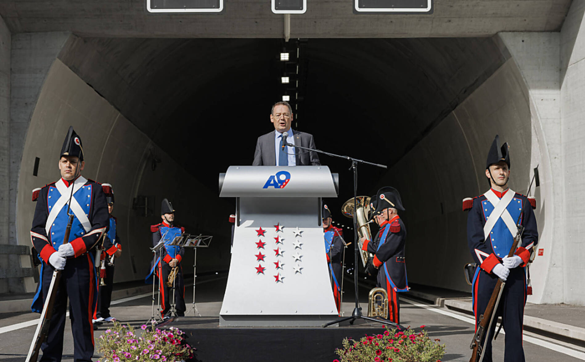 Autoroute A9: le tube nord du tunnel de Viège (VS) est ouvert