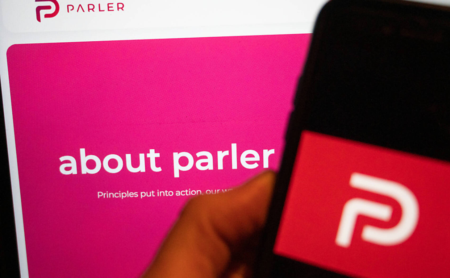 Le réseau social Parler renonce à se faire racheter par Kanye West