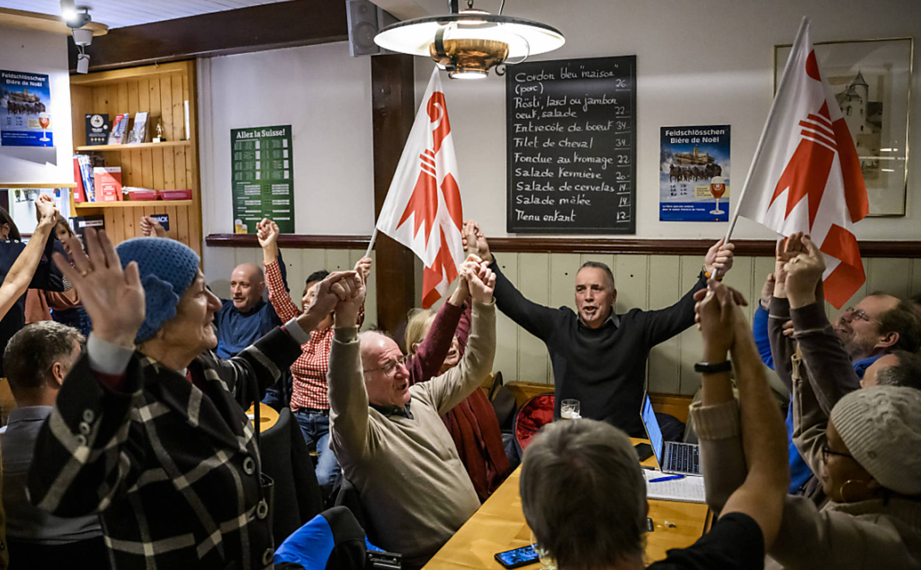 Victoire jurassienne fêtée dans un établissement public de Delémont