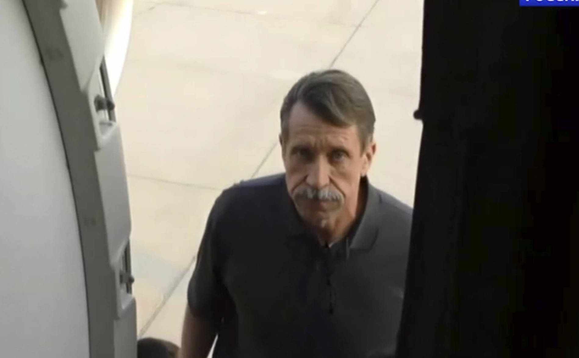 Le « marchand de mort » Viktor Bout arrive en Russie