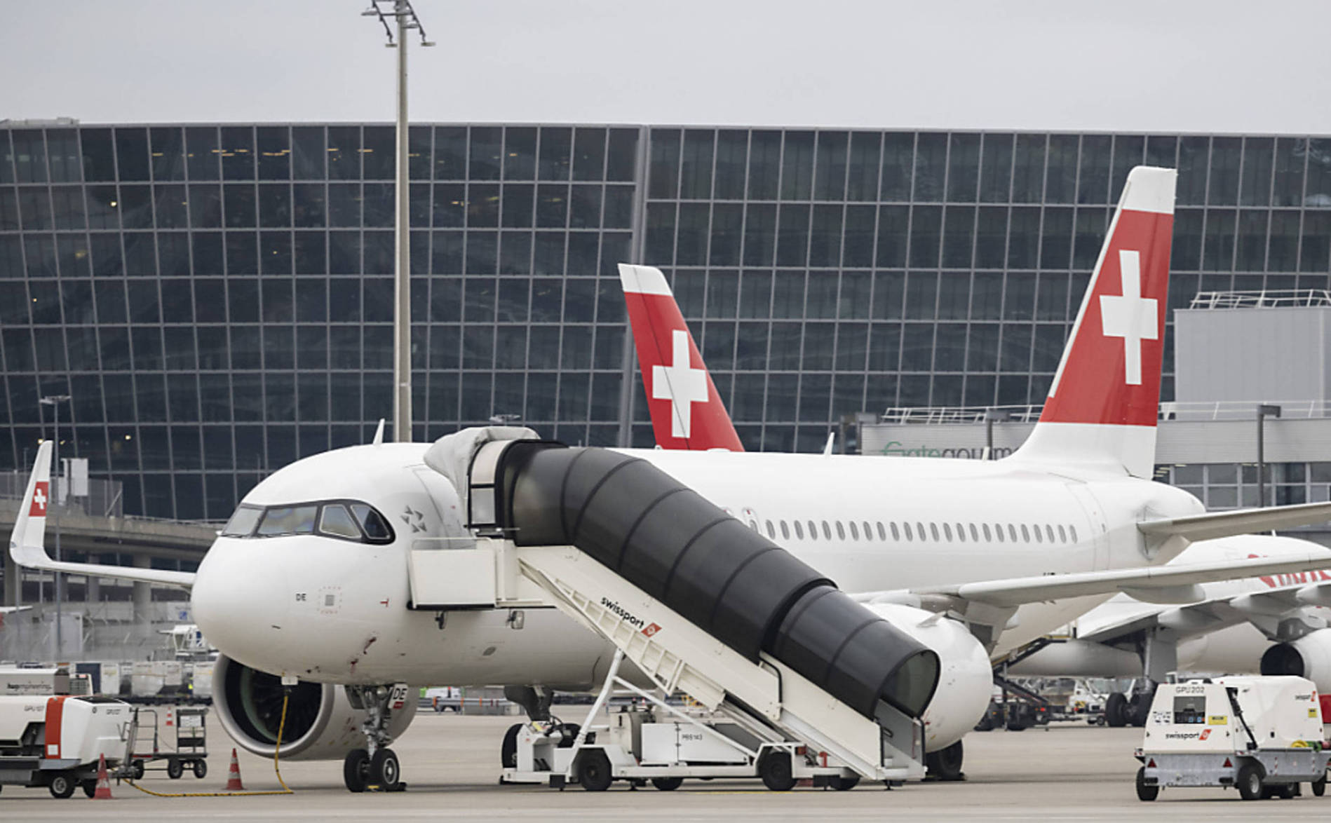 Le personnel de cabine de Swiss veut résilier la CCT