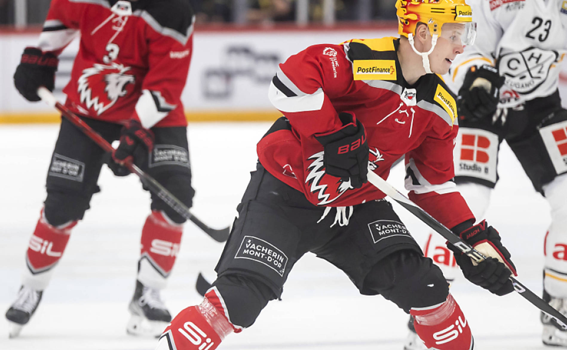 Quatre de suite pour Lausanne, leader devant Fribourg