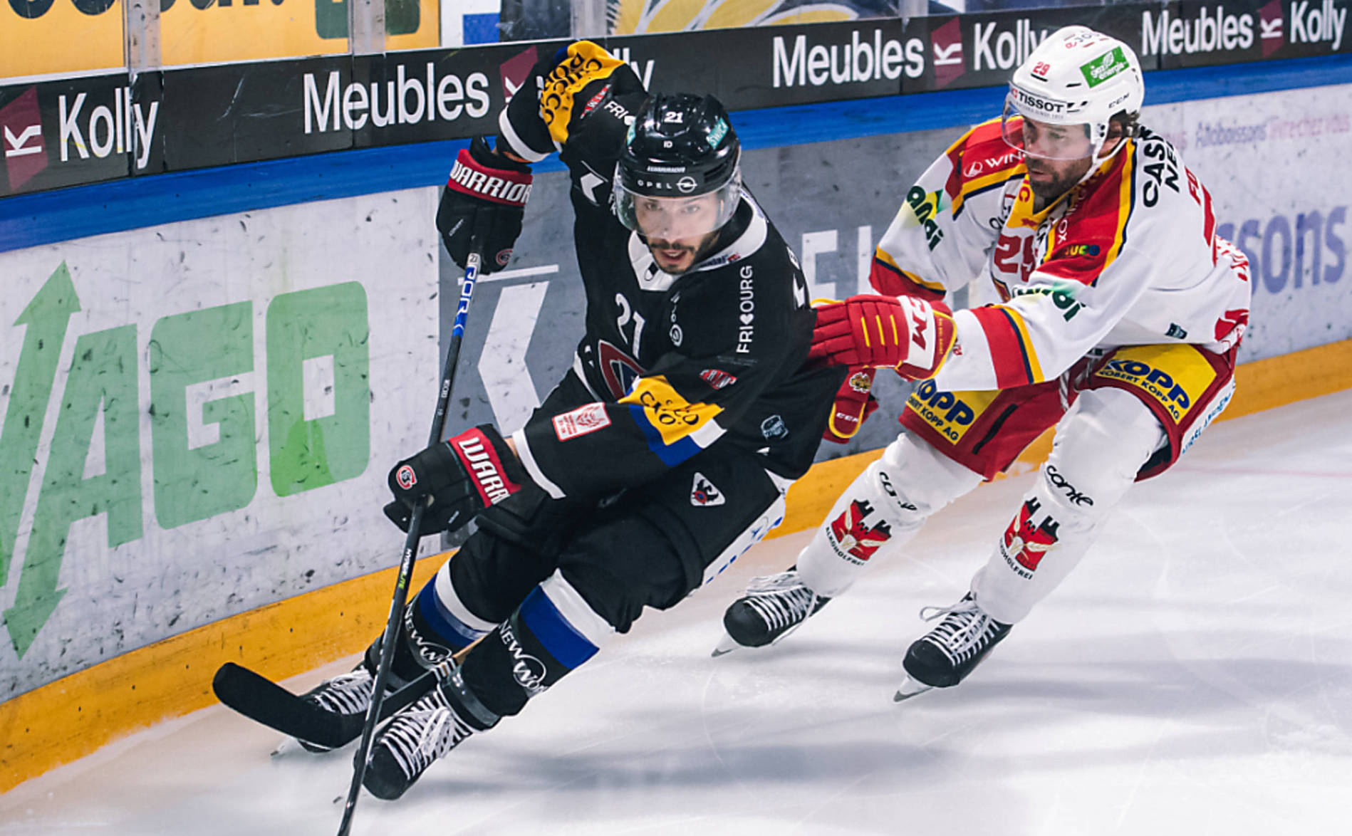 Fribourg reprend la tête, Lausanne gaspille