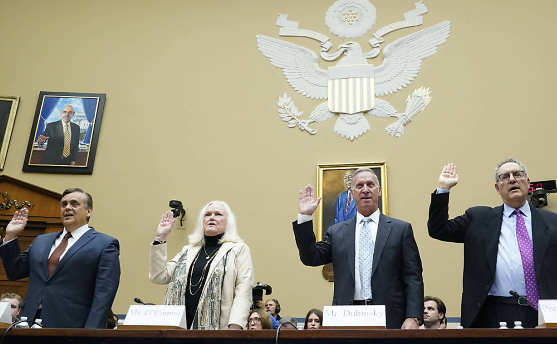 Première audition dans l'enquête en destitution de Joe Biden