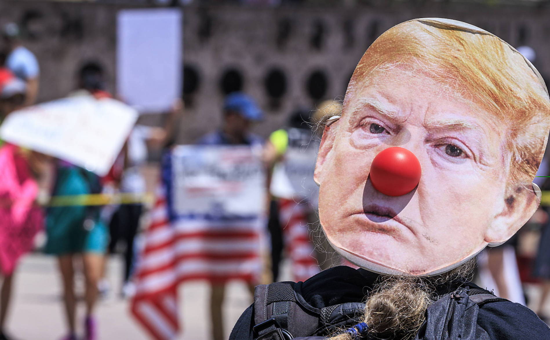 Des milliers d'Américains dans la rue contre Trump