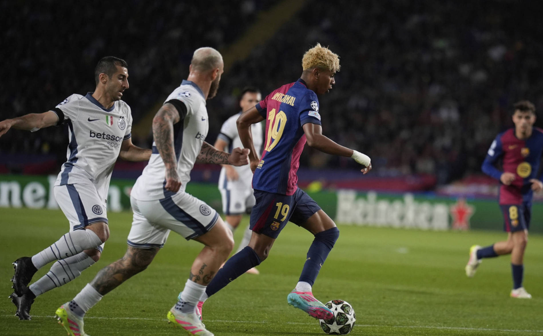 Lamine Yamal et l'inévitable comparaison avec Lionel Messi