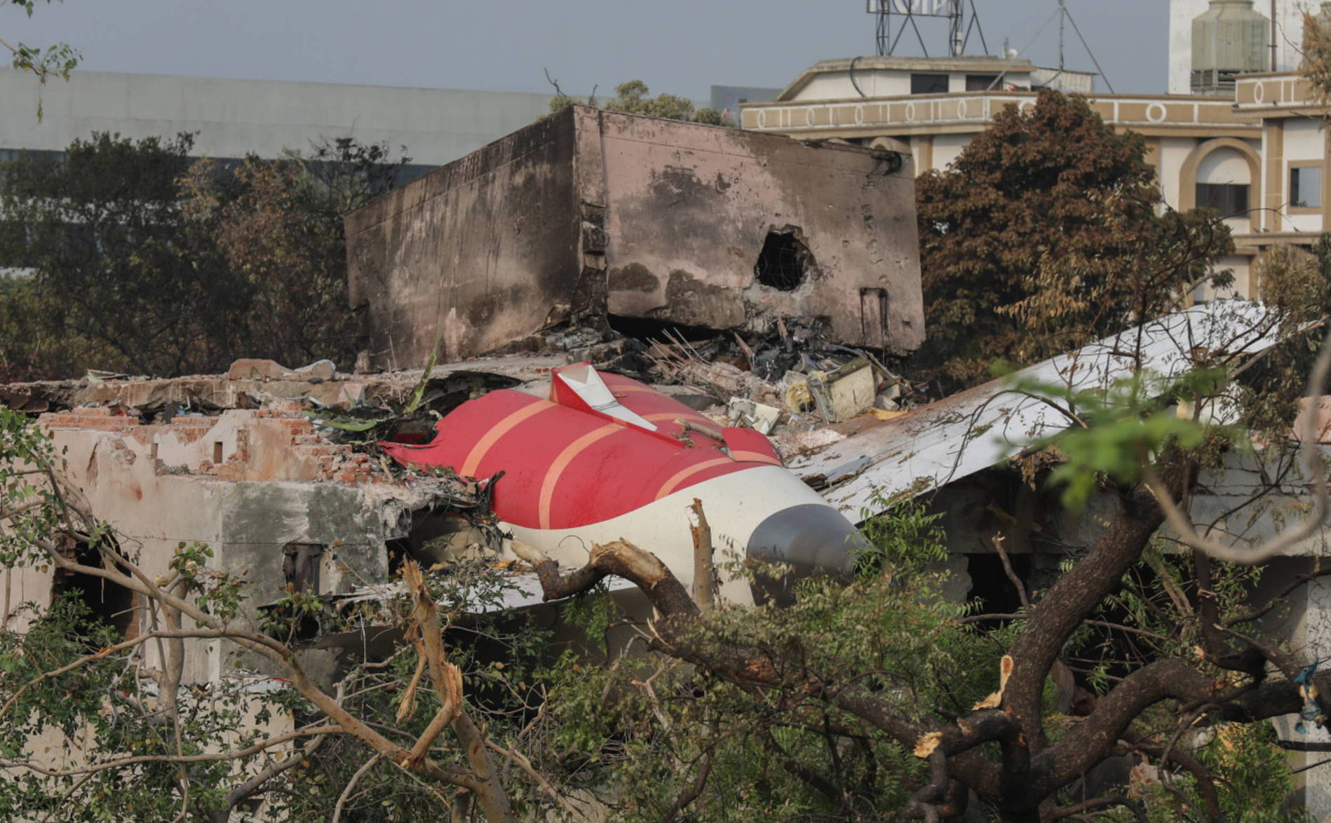 Crash du Boeing 787 d'Air India: le bilan passe à 279 morts