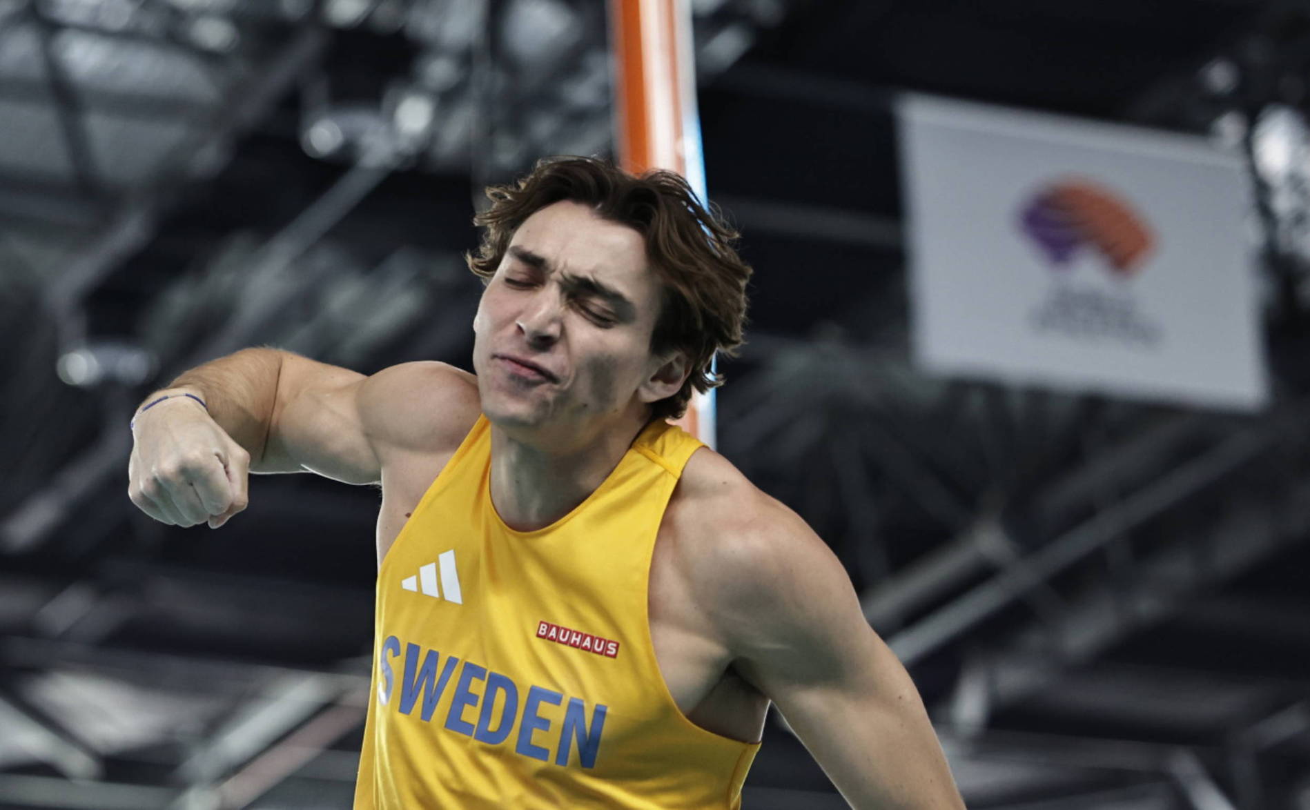 Duplantis porte son record du monde à 6m28 à Stockholm