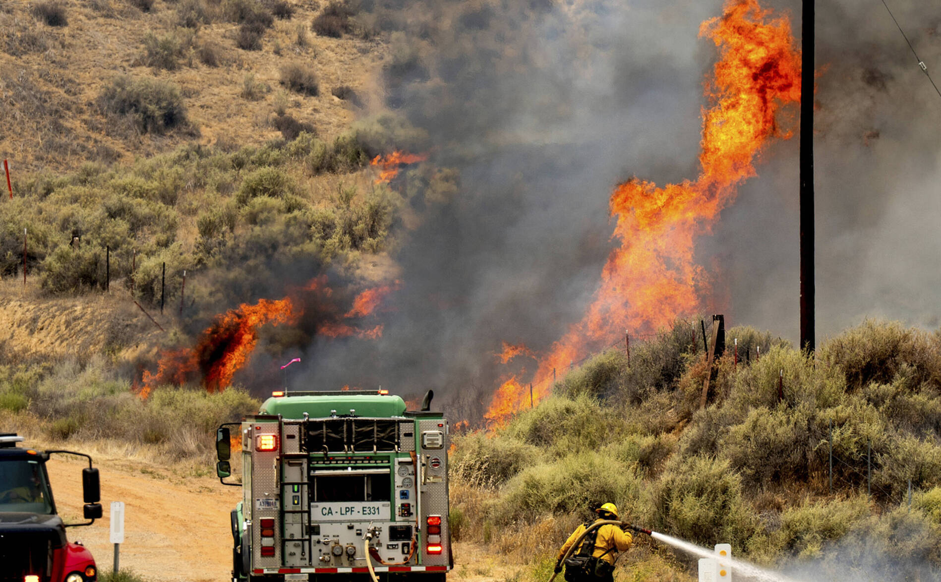 La Californie fait face au plus grand incendie de forêt de l'année