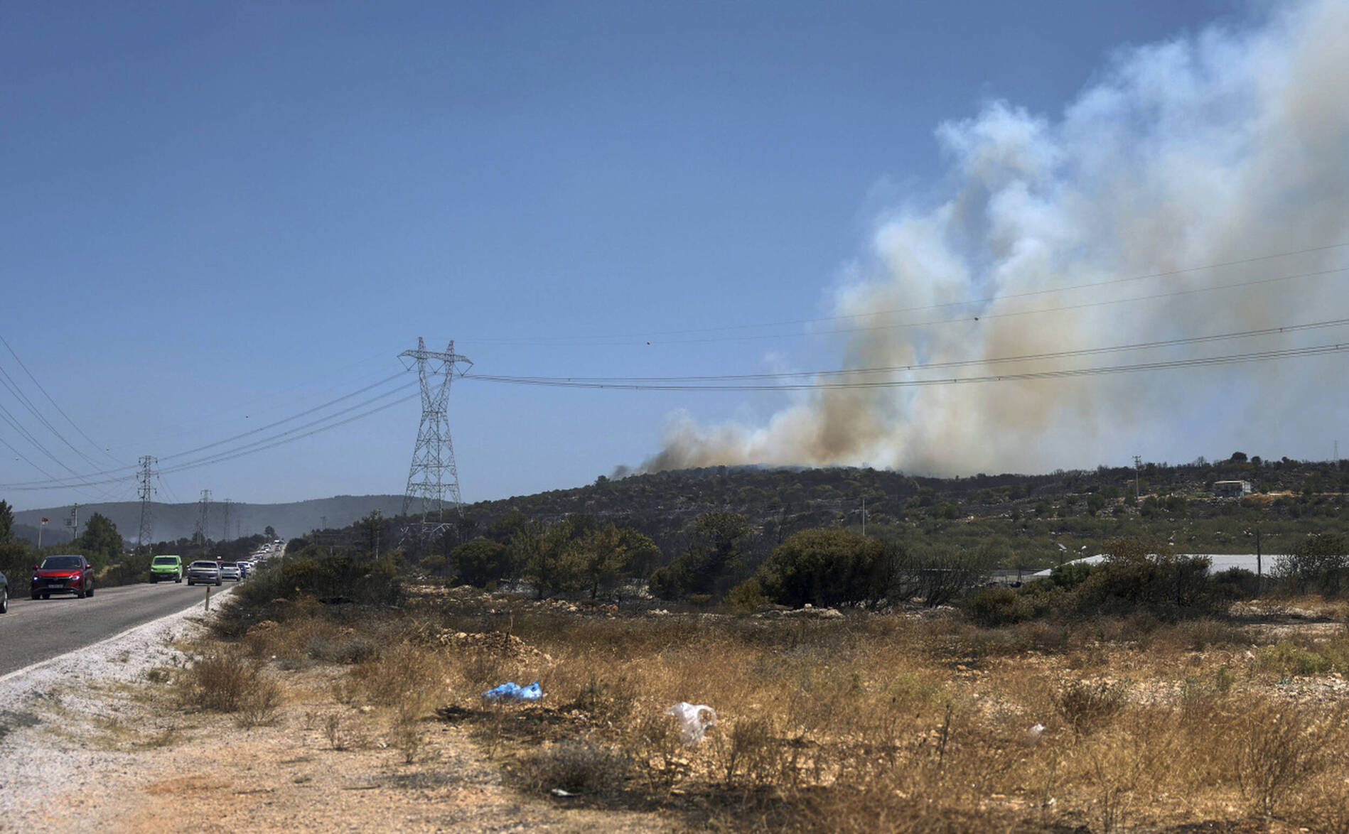 Plusieurs incendies ravagent la Grèce, la Turquie et la France