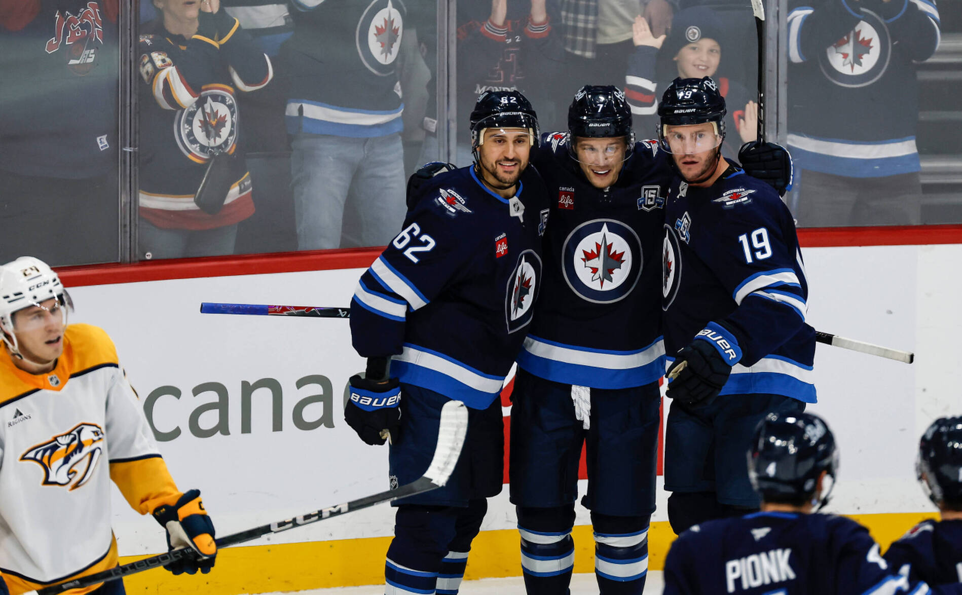 NHL: Niederreiter sonne la révolte pour Winnipeg