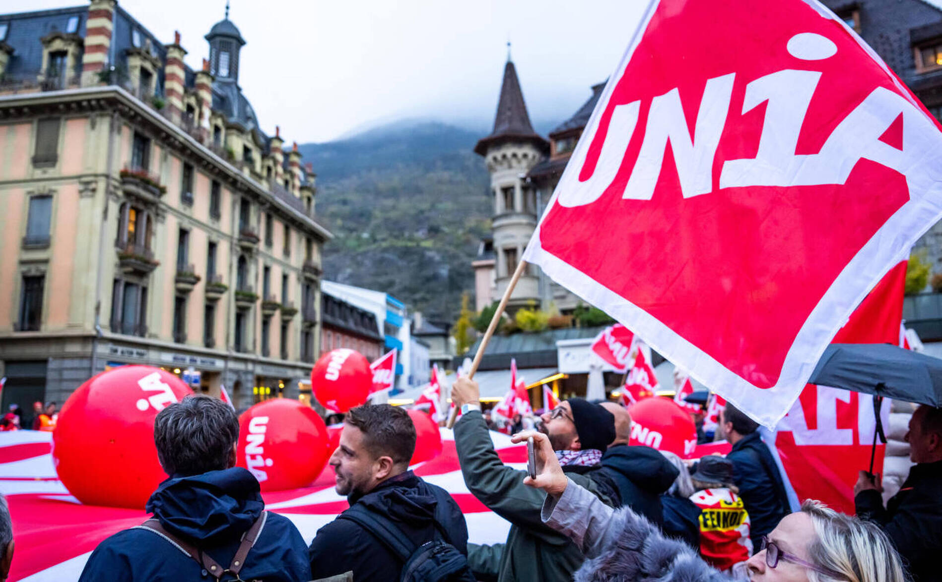 Unia: pas touche au congé du dimanche