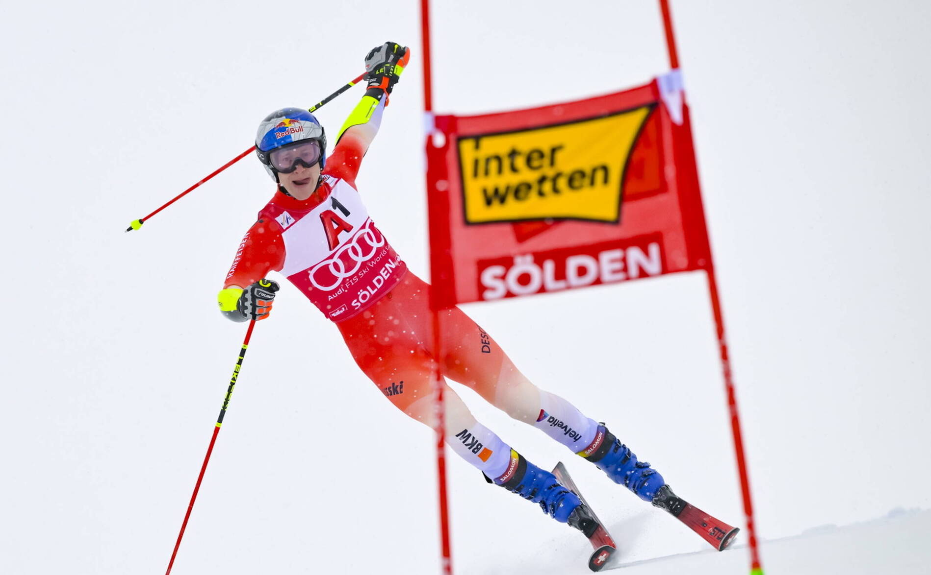 1re manche: Odermatt en tête, Schwarz à 0''01