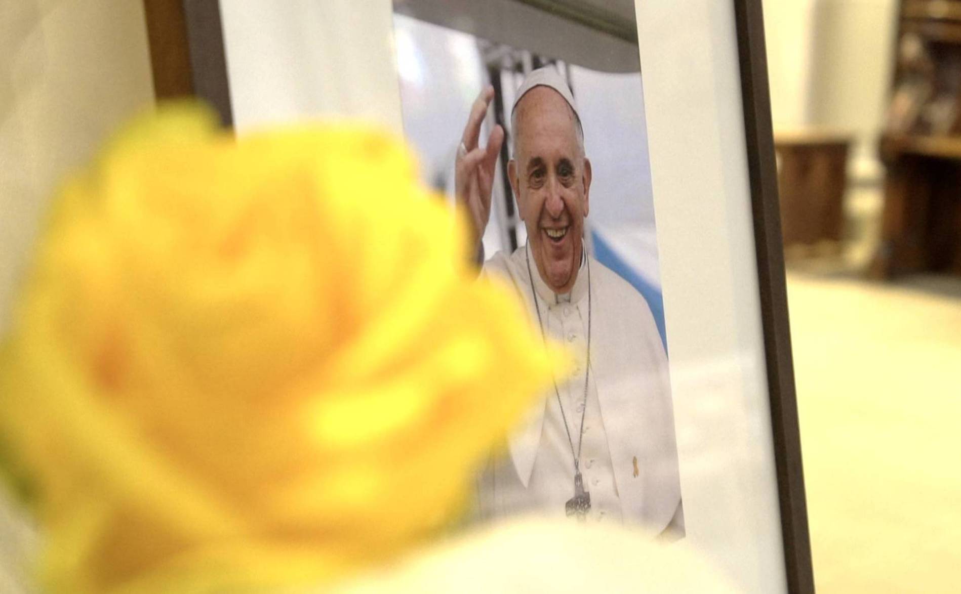 Hommage au pape François à la basilique Notre-Dame