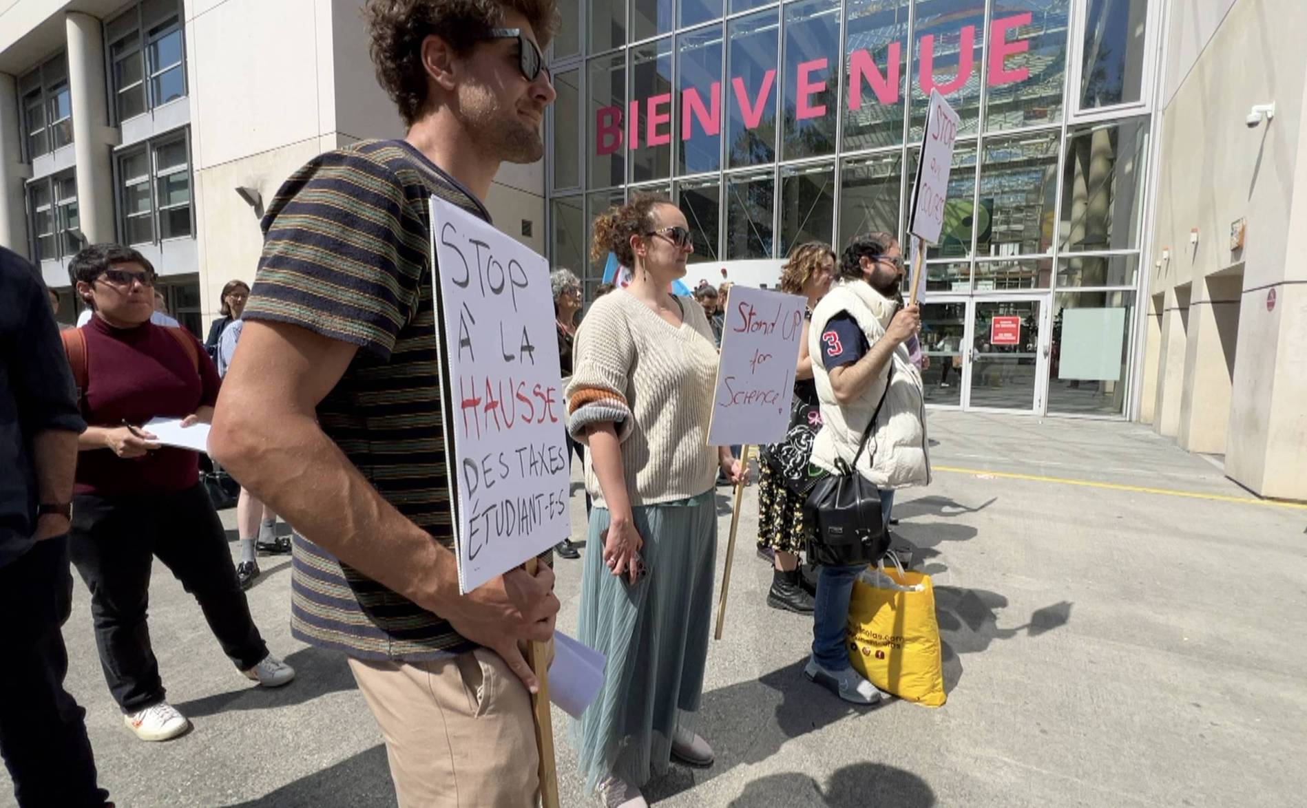 Etudiants et chercheurs s'unissent contre les mesures d'économie