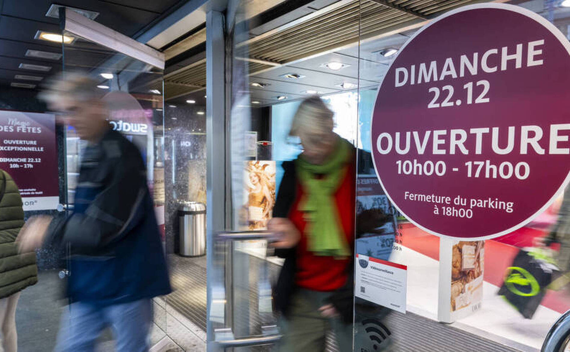 Ouvertures dominicales des magasins: référendum déposé