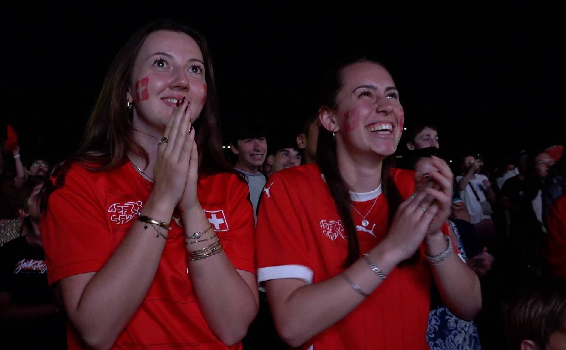 Fanzone, cortège...les supporters suisses ont vibré pour leur équipe