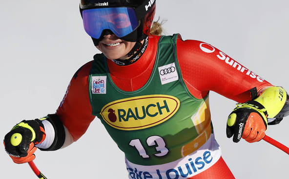 Super-G de Lake Louise: Corinne Suter clôt un super week-end