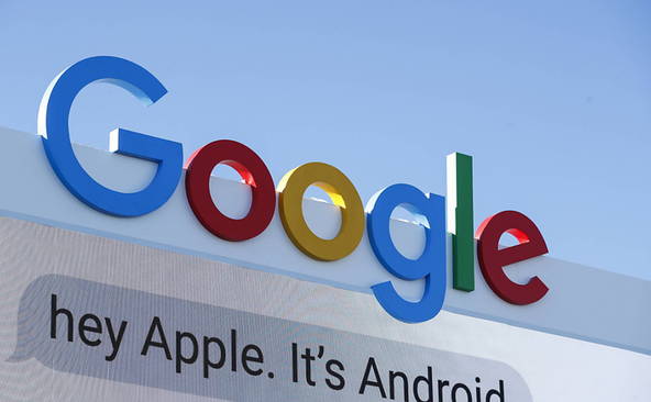 Google lance, en test, sa version de ChatGPT, baptisée Bard