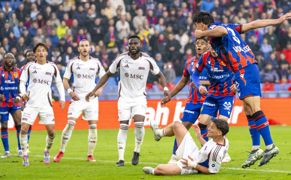 Super League: Bâle écrase Servette 5-1 dans le choc au sommet