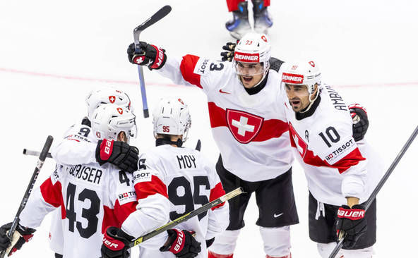 Premier succès pour la Suisse, qui évite le piège danois