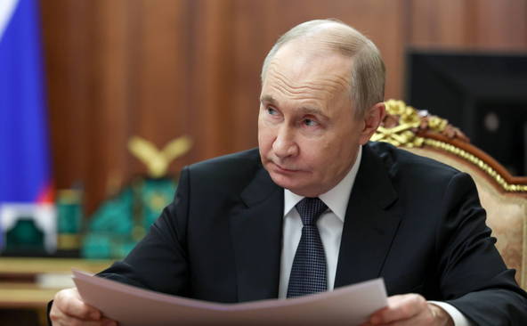 Vladimir Poutine propose des négociations directes avec l'Ukraine