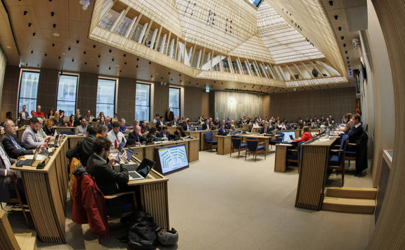 La MCG Ana Roch élue présidente du Parlement