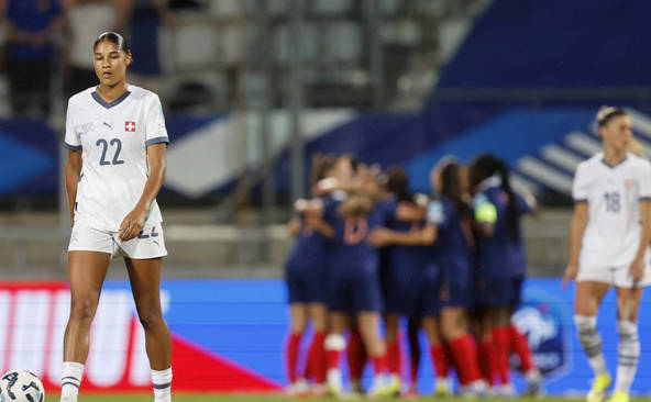 La Suisse s'incline lourdement en France