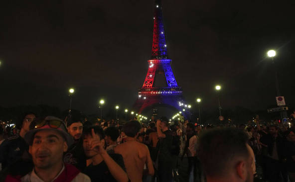 Premières tensions à Paris après la victoire du PSG en football