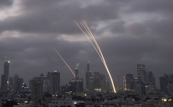 L'Iran lance une nouvelle salve de missiles sur Israël (TV d'Etat)