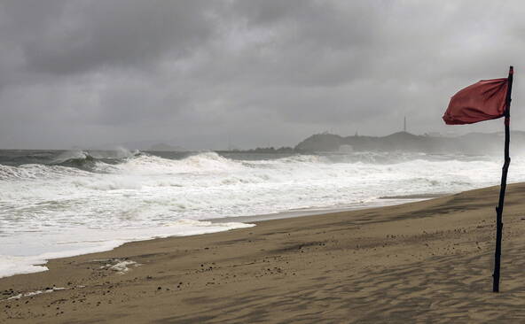 A l'approche des côtes du Mexique, l'ouragan Erick se renforce