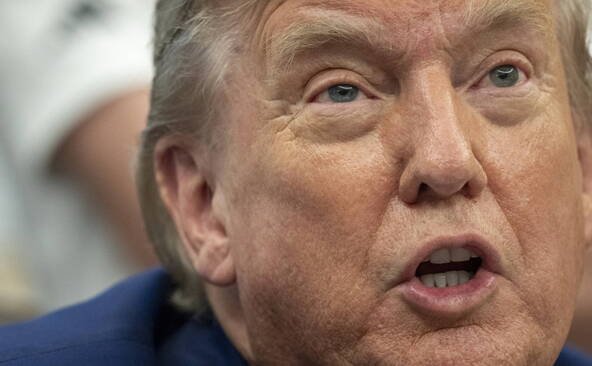 Trump repousse à nouveau l'échéance pour la vente de TikTok