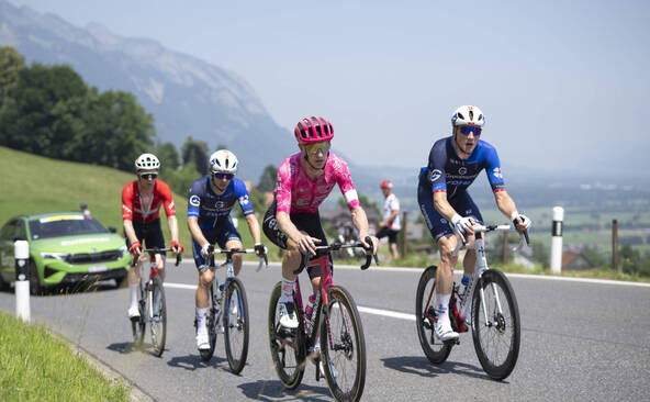 Küng et Schmid rattrapés à la flamme rouge, Meeus s'impose