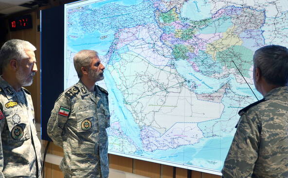 Nouvelles menaces de l'Iran contre les Etats-Unis, raids israéliens