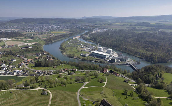 La centrale de Beznau stoppe un réacteur à cause de la chaleur